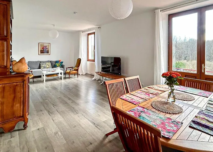 Сasa de vacaciones Lovely In With Wifi